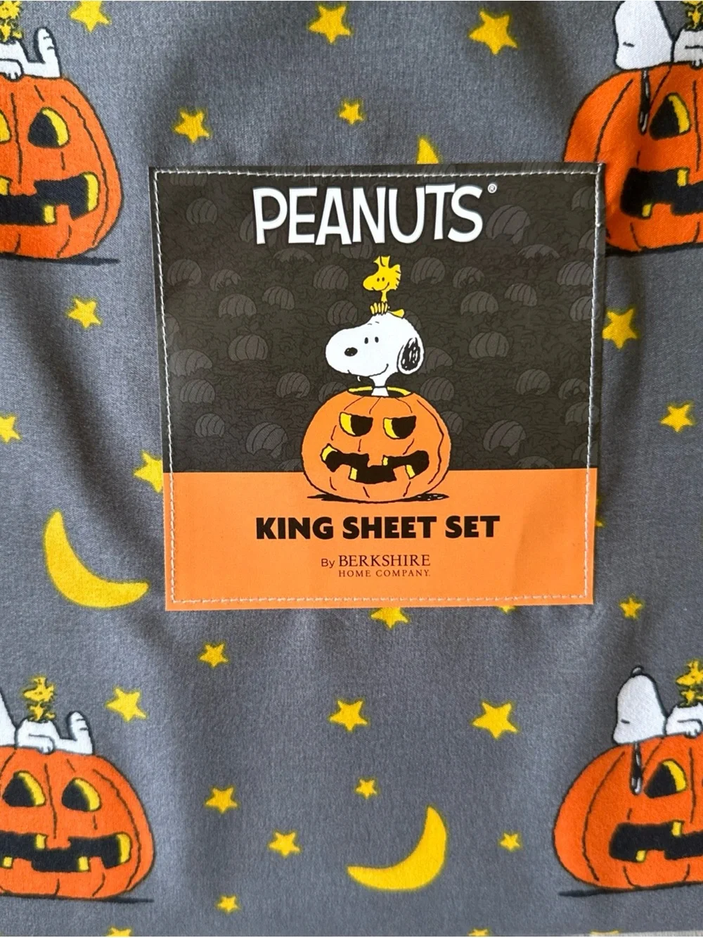 Berkshire Peanuts Halloween Snoopy Pumpkin King Sheet Set - Gray, Orange, Yellow
